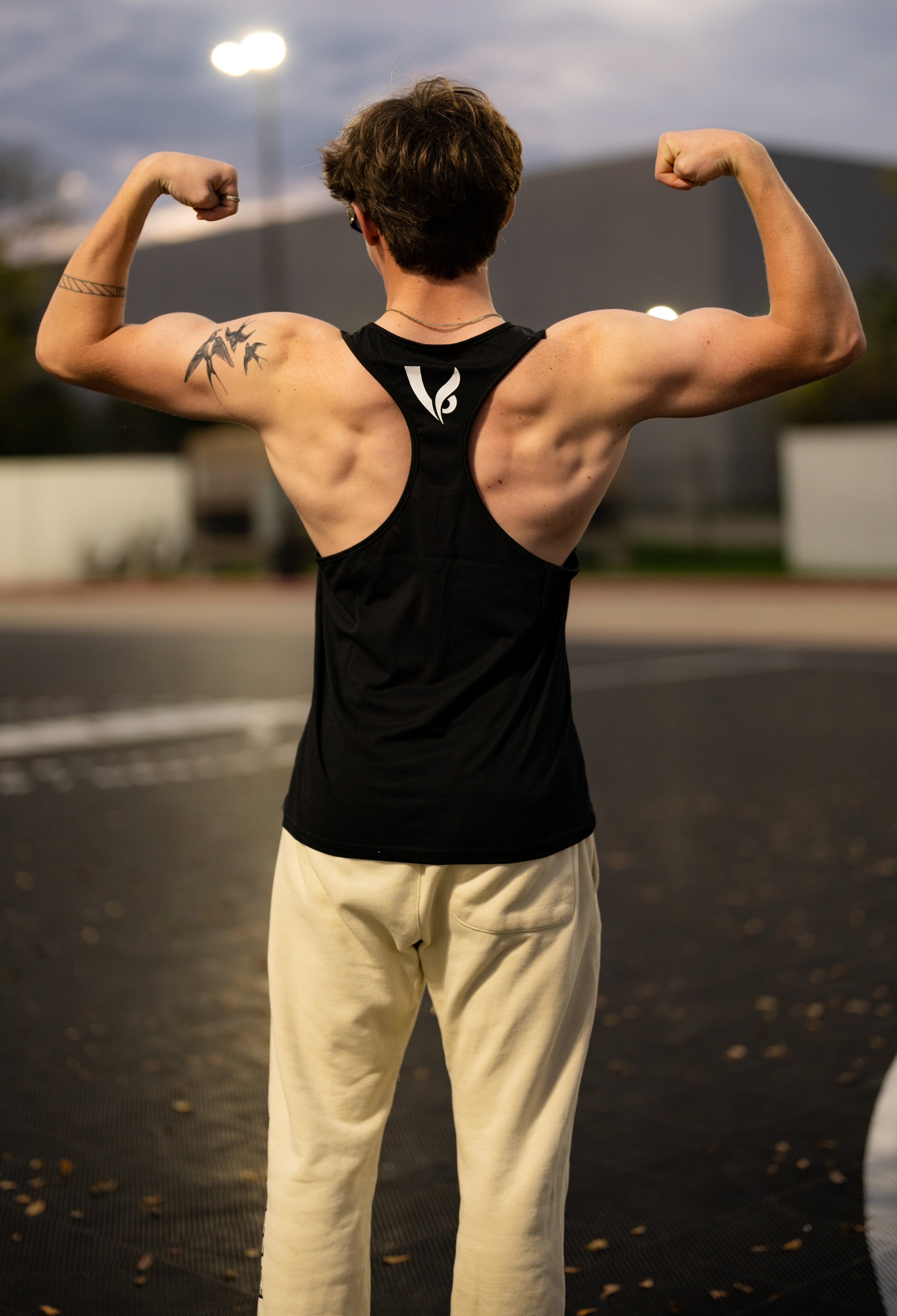 BLACKOUT STRINGER