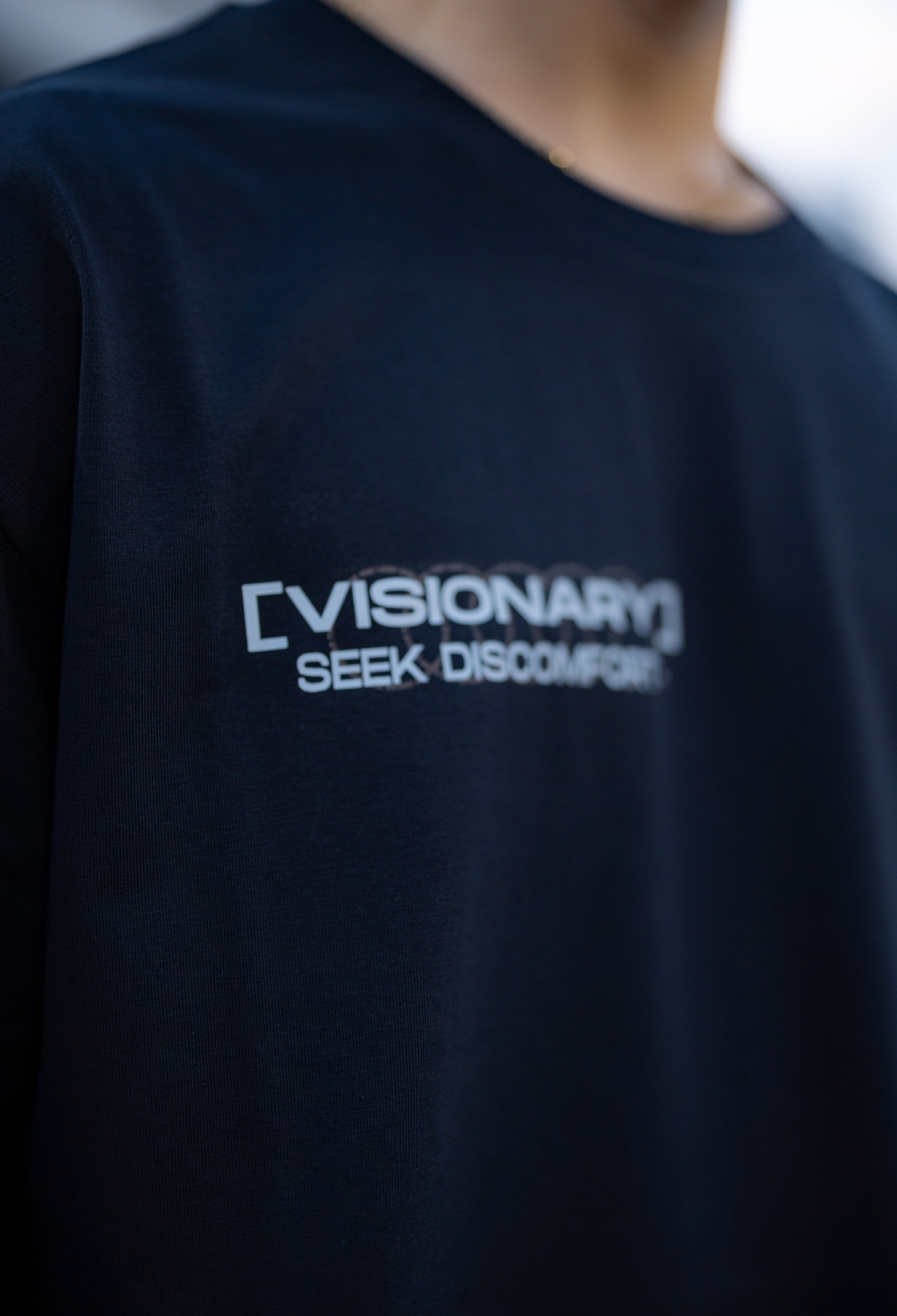 SEEK DISCOMFORT OVERSIZED TEE