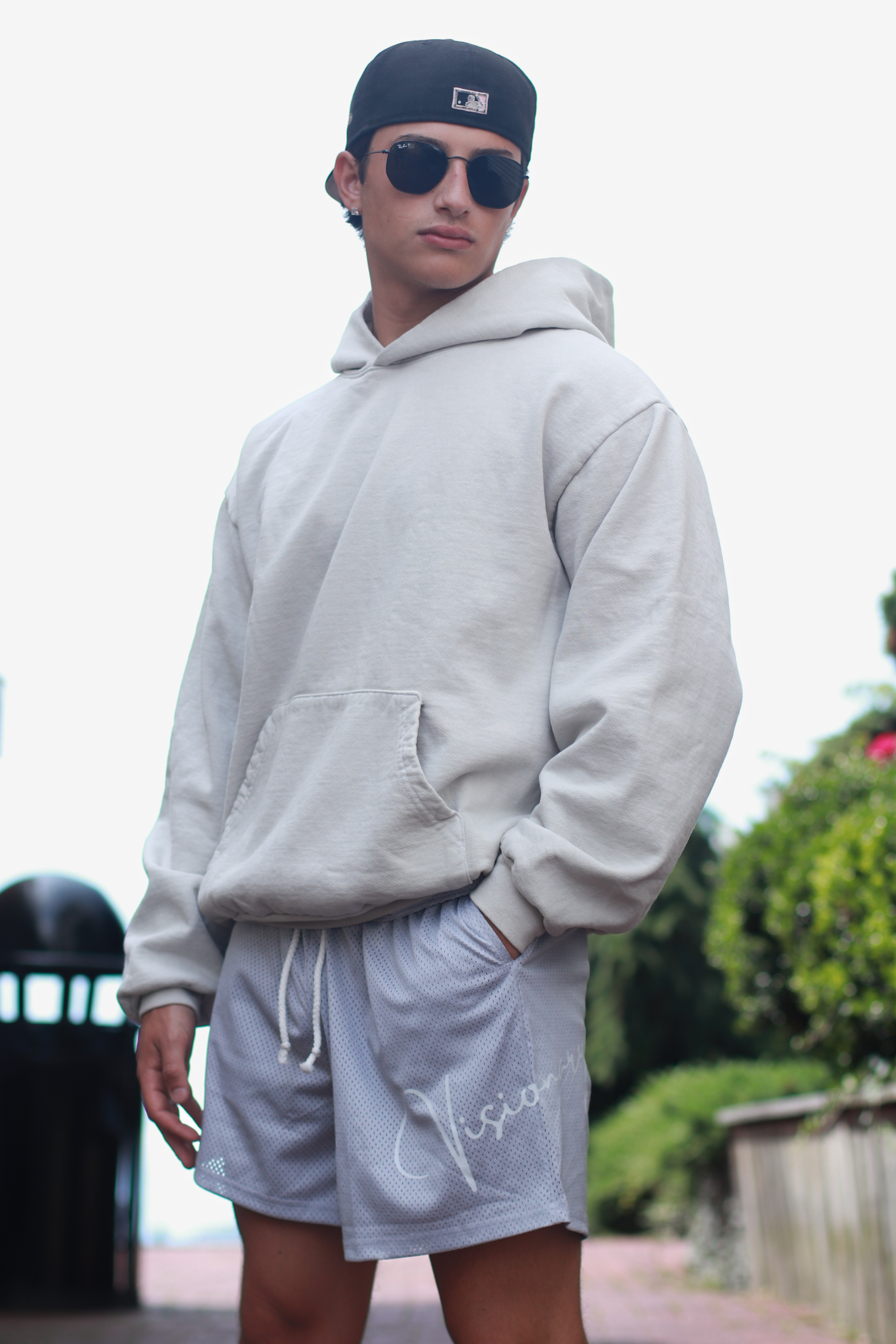 SIGNATURE 5" MESH SHORT