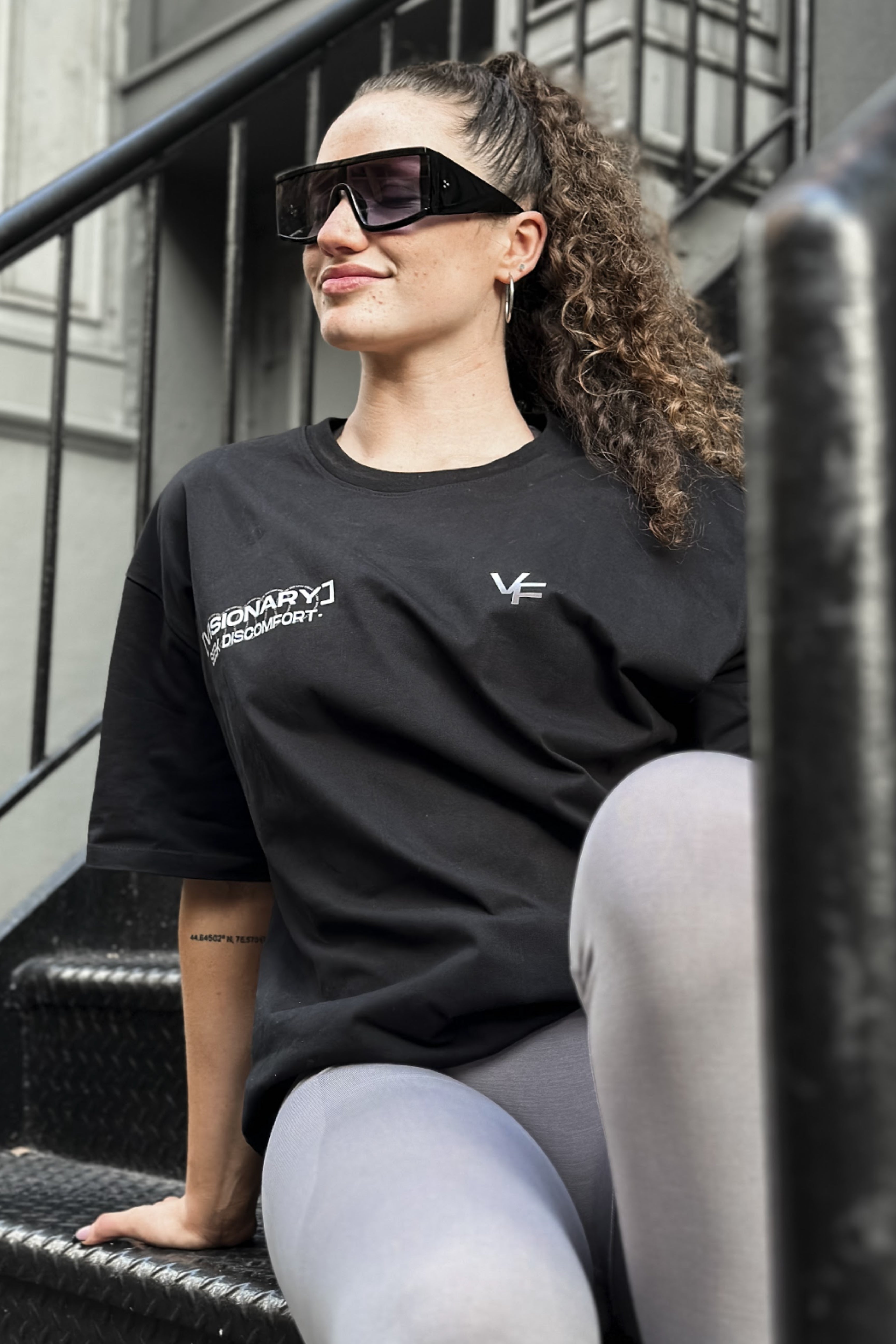 SEEK DISCOMFORT OVERSIZED TEE