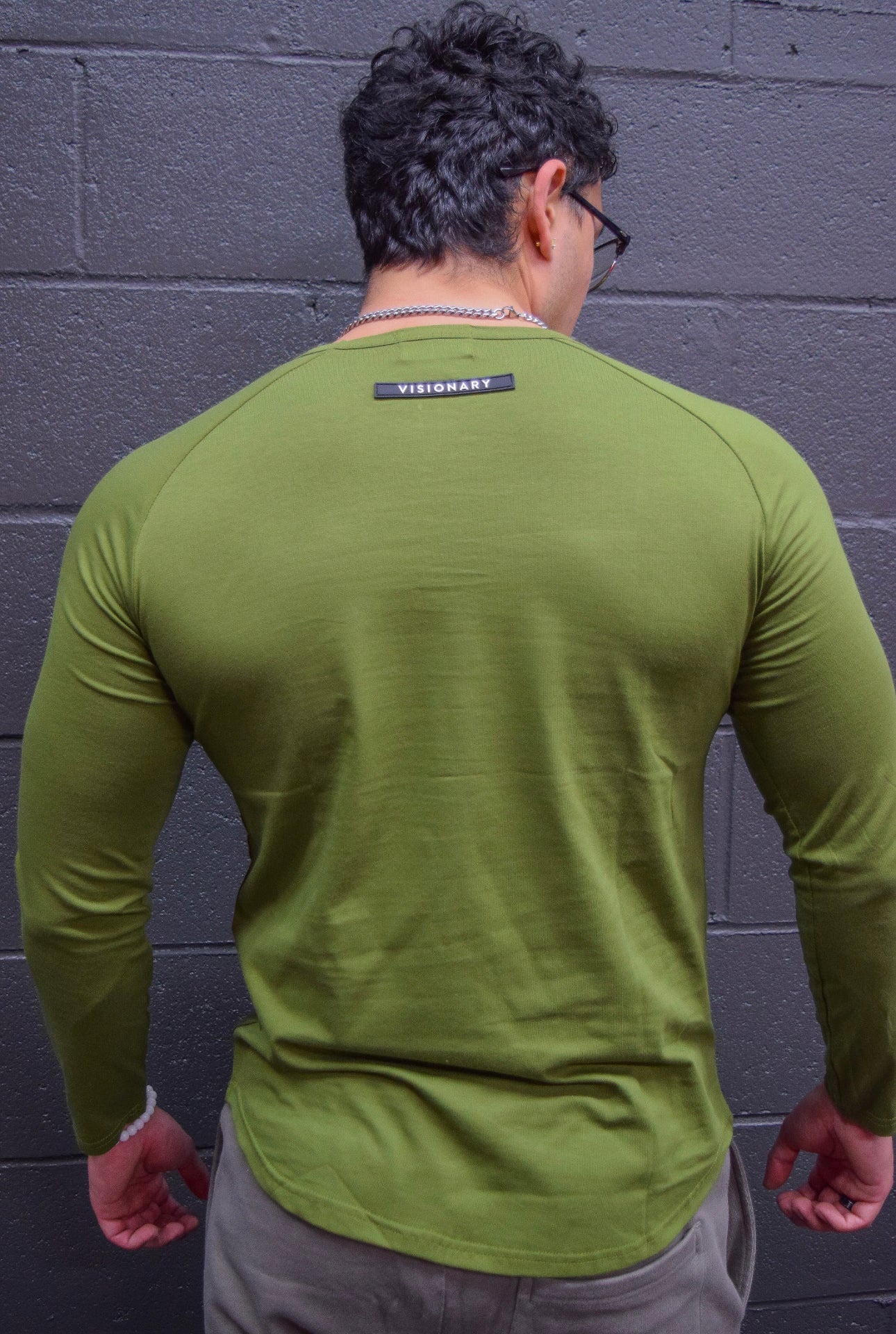 BLACKOUT COMPRESSION LONG SLEEVE